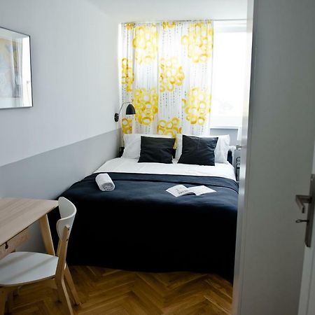 Apartamento Apartament Chlodna Near To City Center Varsovia Exterior foto