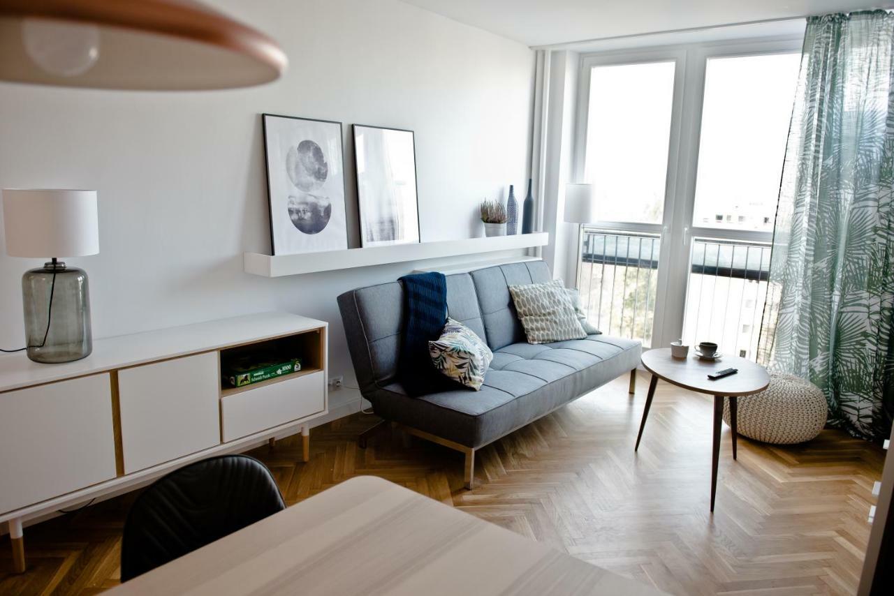 Apartamento Apartament Chlodna Near To City Center Varsovia Exterior foto
