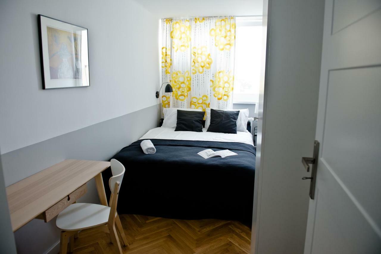 Apartamento Apartament Chlodna Near To City Center Varsovia Exterior foto